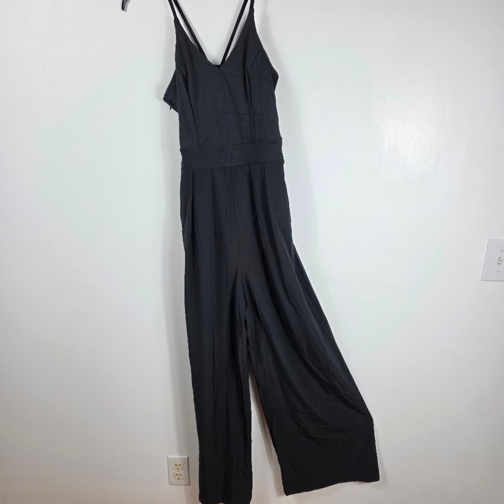 Halara Black Wide Leg Jumpsuit V-Neck Double Strap Tall Small 02879689